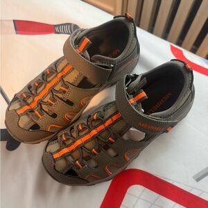 Boys Merrell water/all terain  sandals